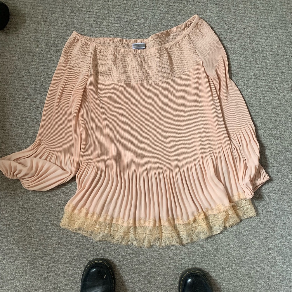 Unique Pink crepe blouse